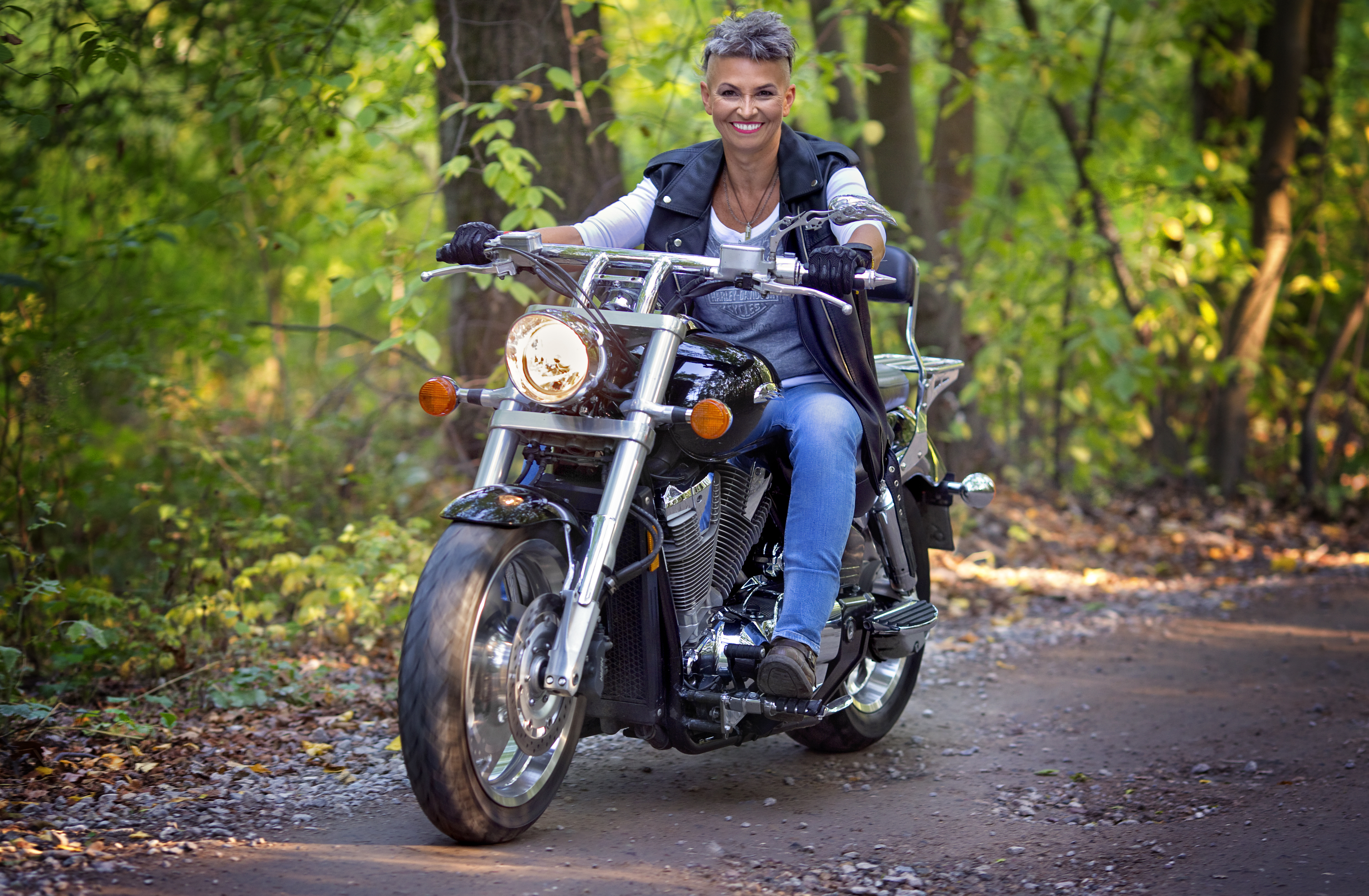 Joanna Kuzdak na motocyklu